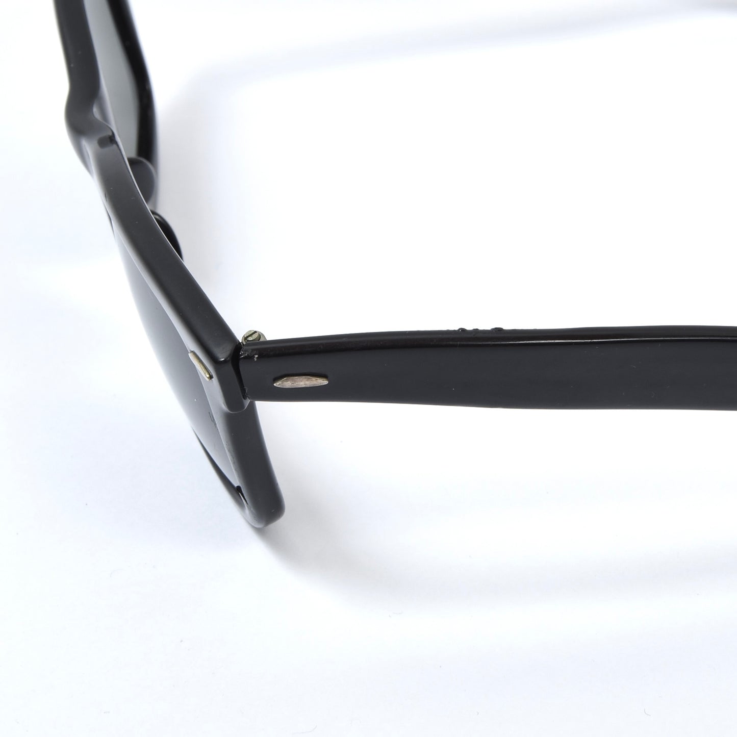 Vintage B&L Ray-Ban Wayfarer 5024-S Sunglasses - Black