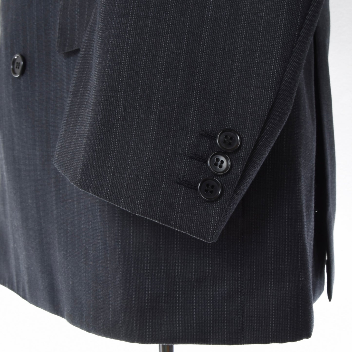 Brioni Double-Breasted Wool Suit Size 54/44 ca. 57cm - Grey Stripe