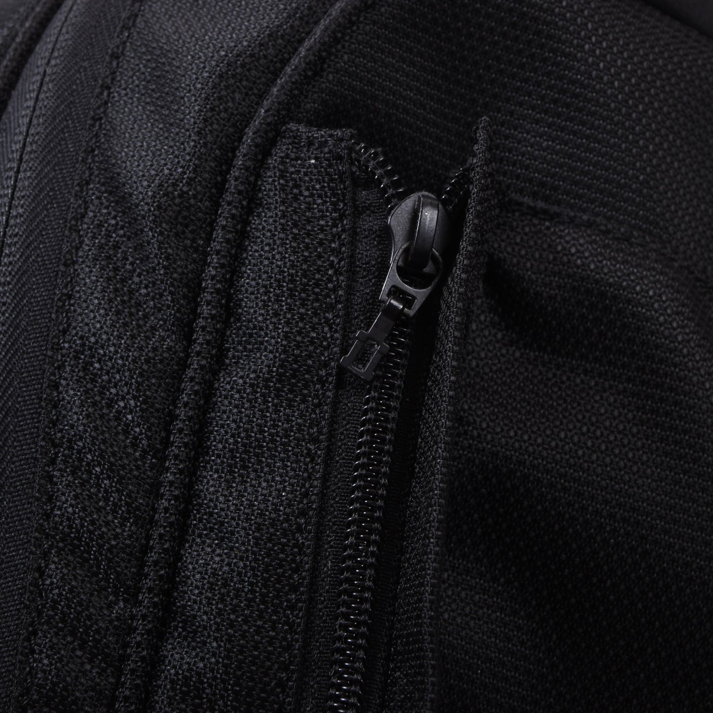 Tumi T2 Rucksack/Backpack Bag Feat. Padded Insert - Black