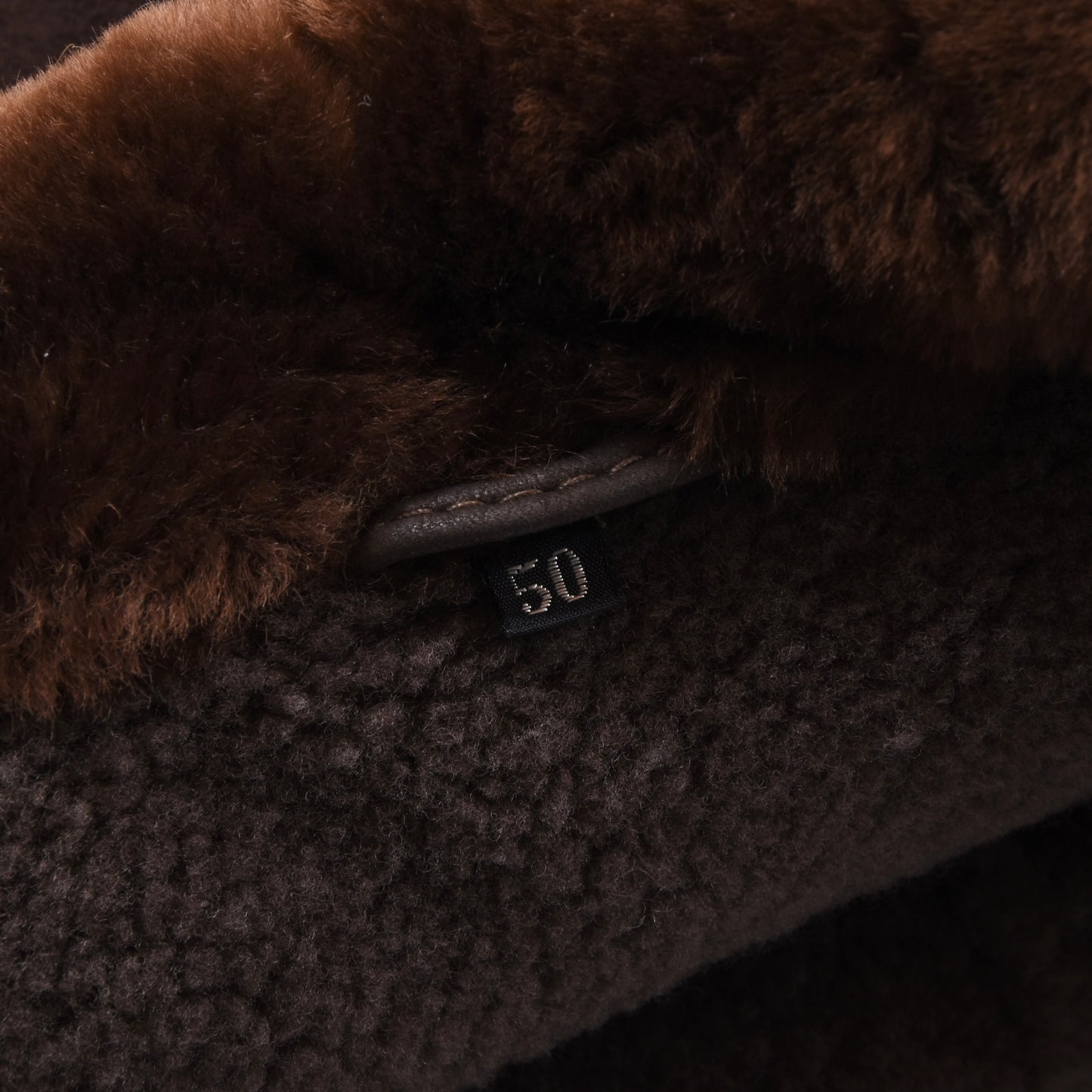 Zweireihiger Lammfellmantel, Größe 50, Brustumfang ca. 55 cm – Braun