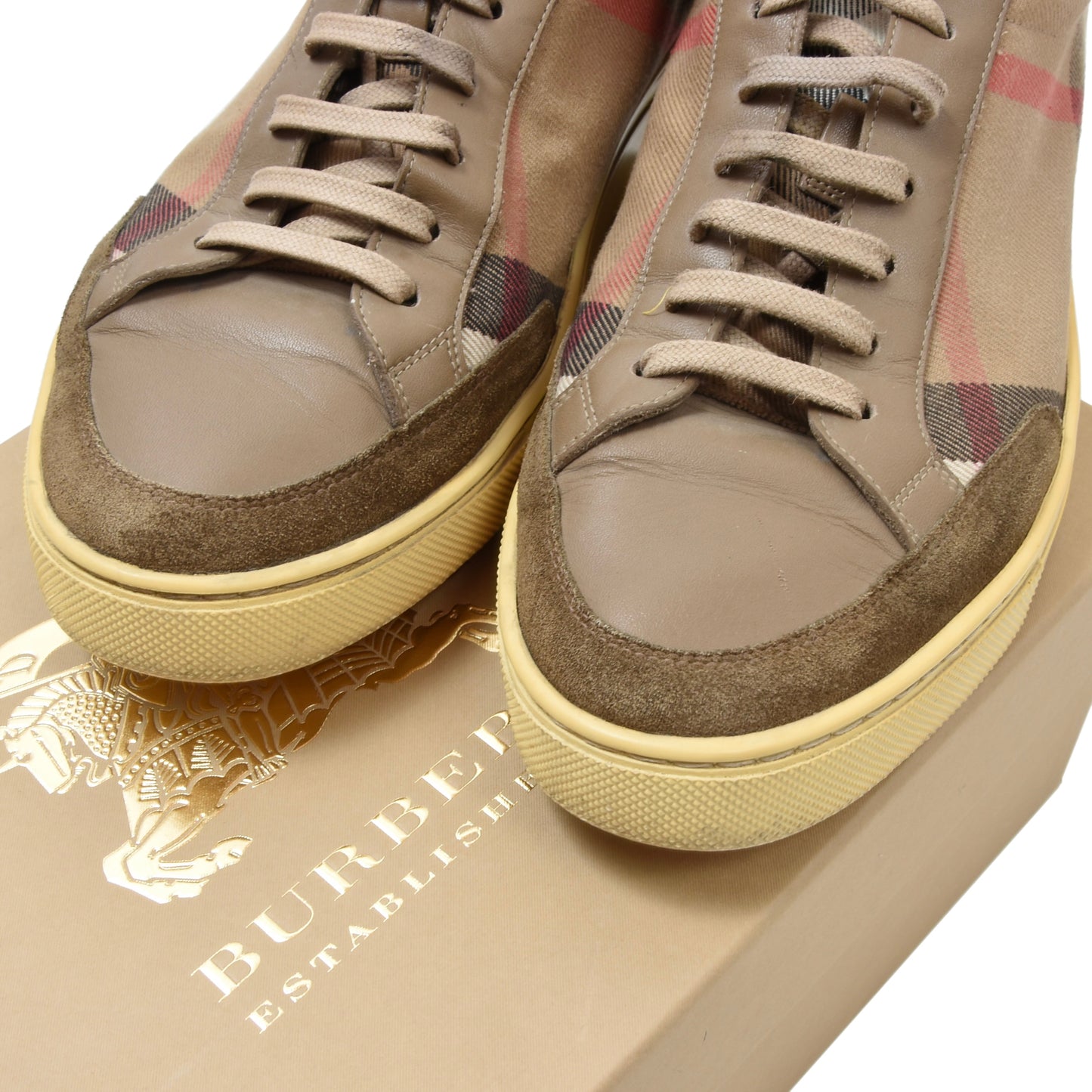 Burberry London Sneakers/Shoes Size 43 - Novacheck