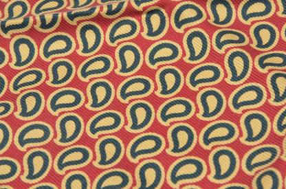 Anonym Handgerolltes Einstecktuch aus Seide mit Paisleymuster - Rot, Gelb, Grün