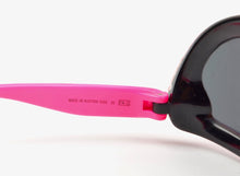 Laden Sie das Bild in den Galerie-Viewer, SunJet x Carrera 5250 Sonnenbrille - Neonpink