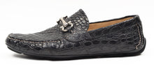 Laden Sie das Bild in den Galerie-Viewer, Salvatore Ferragamo Crocodile Skin Driving Loafers Größe 9 1/2 EEE - Schwarz