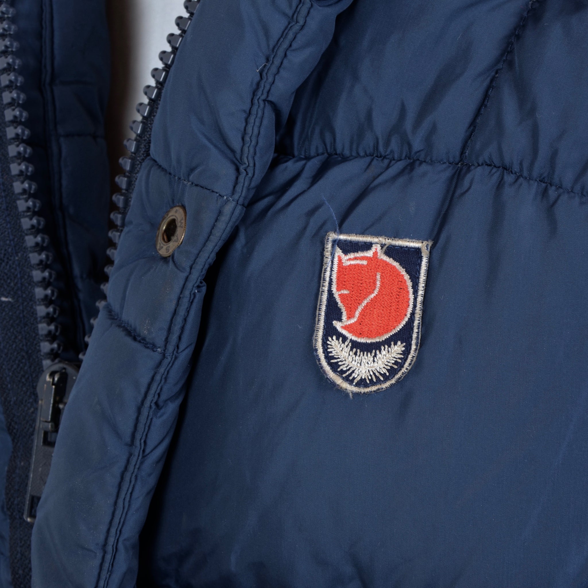 Vintage Fjällräven Down Puffer Jacket Size S - Navy – Leot James