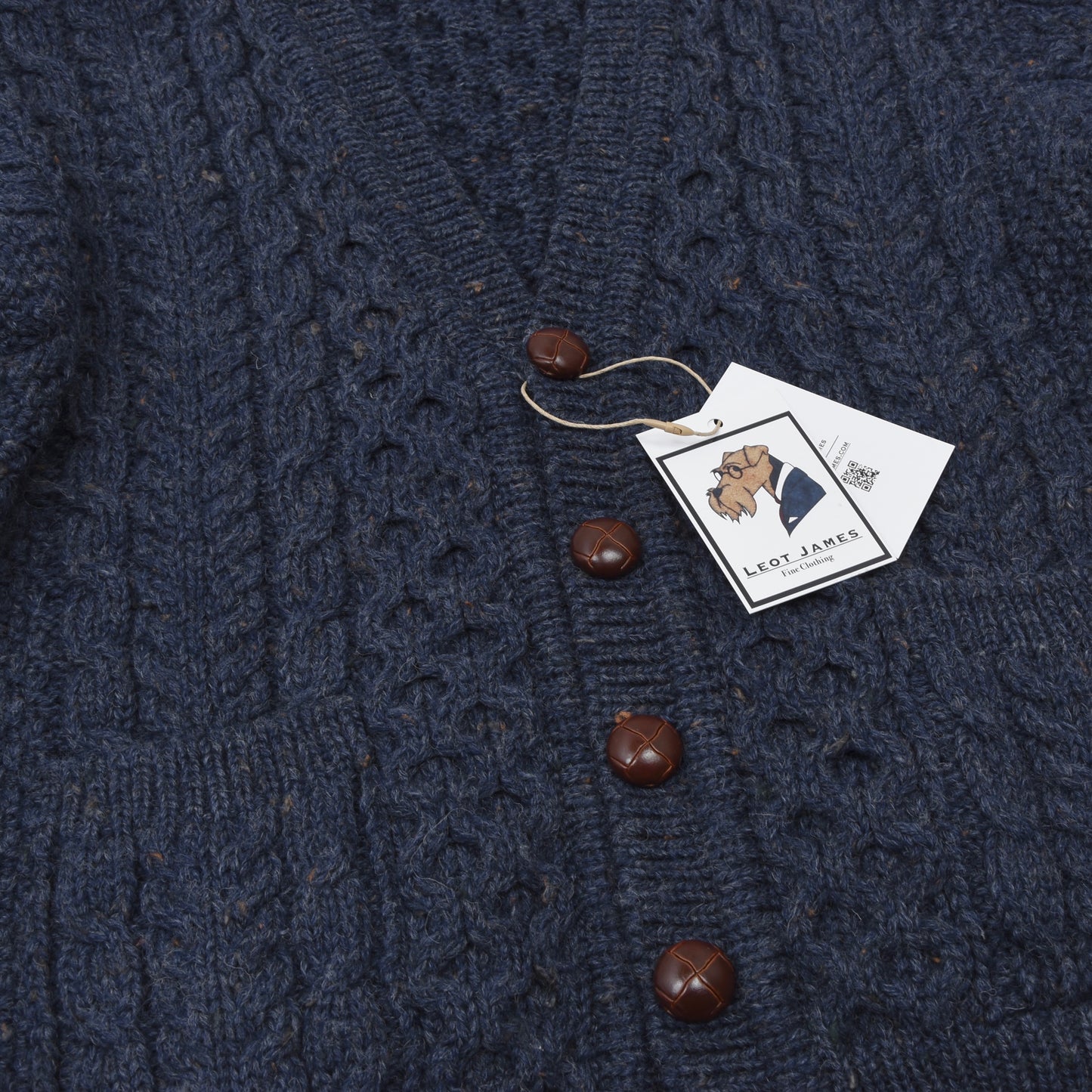 John Molloy Strickjacke aus Wolle mit Zopfmuster - Blau