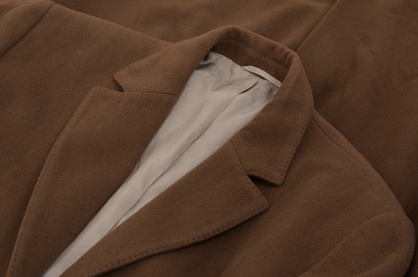 Hugo Boss Wool Cashmere Overcoat Size 54 - Brown