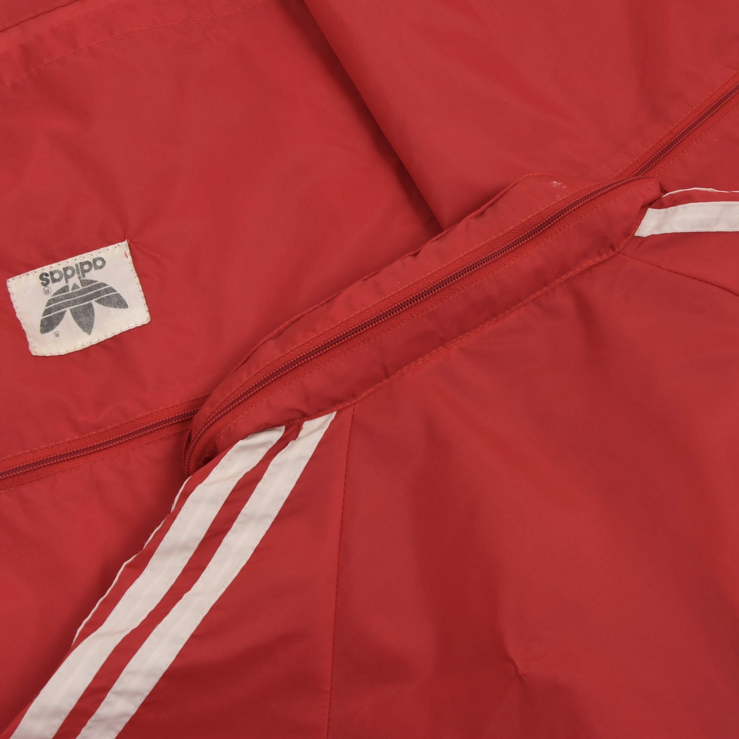 Vintage 70er-80er Jahre Adidas Nylon Regenjacke Größe S 44-46 - rot