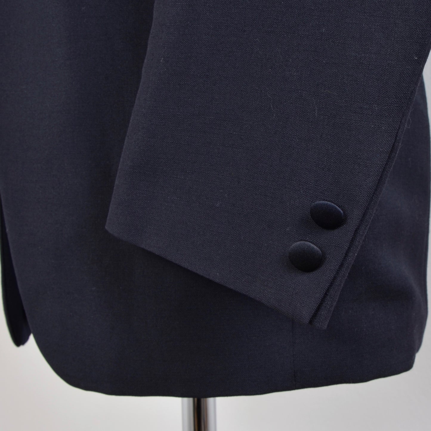 Vintage Wool/Mohair Peak Lapel Tuxedo Size 46 - Midnight Blue