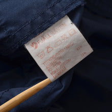 Laden Sie das Bild in den Galerie-Viewer, Fjällräven Classic Wear Poly/Cotton Shell Jacke Größe S – Blau/Schwarz