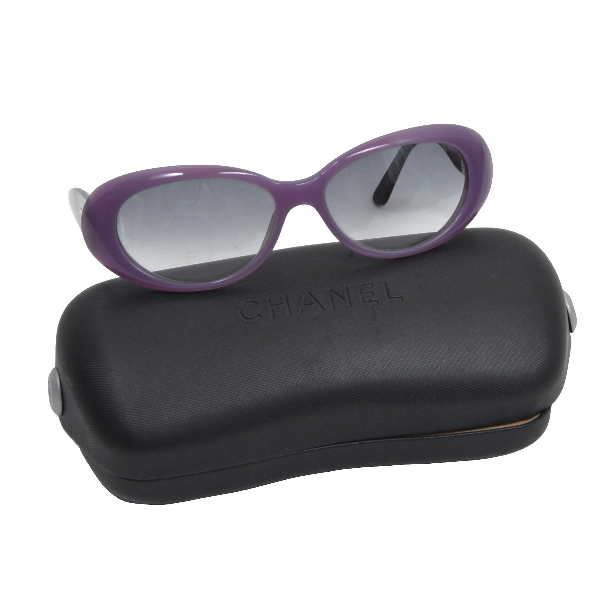 Chanel Mirrored Round Sunglasses 4216 Purple. 100% authentic | Round  mirrored sunglasses, Round sunglasses, Sunglasses