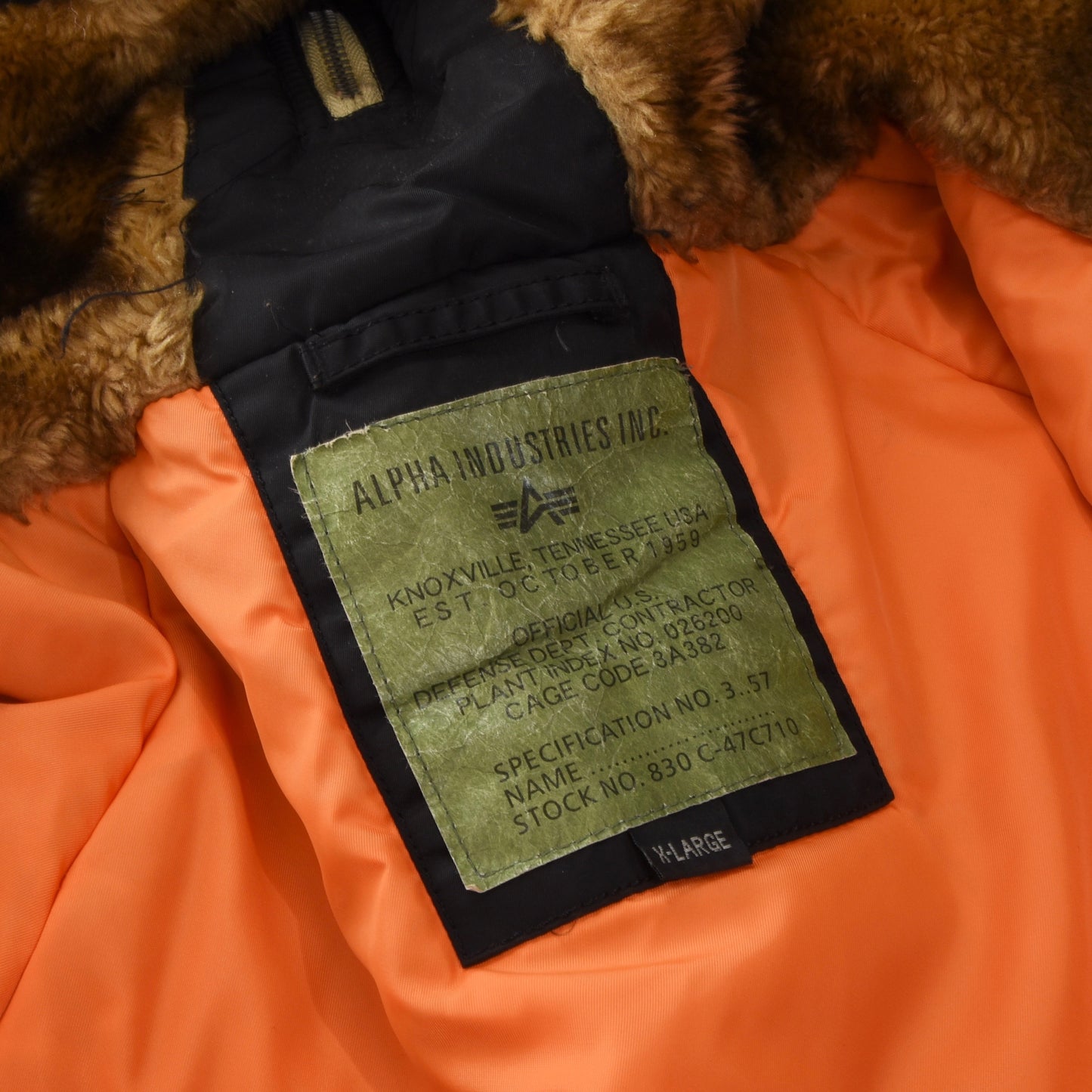 Alpha Industries 830 Jacke Größe XL - Schwarz