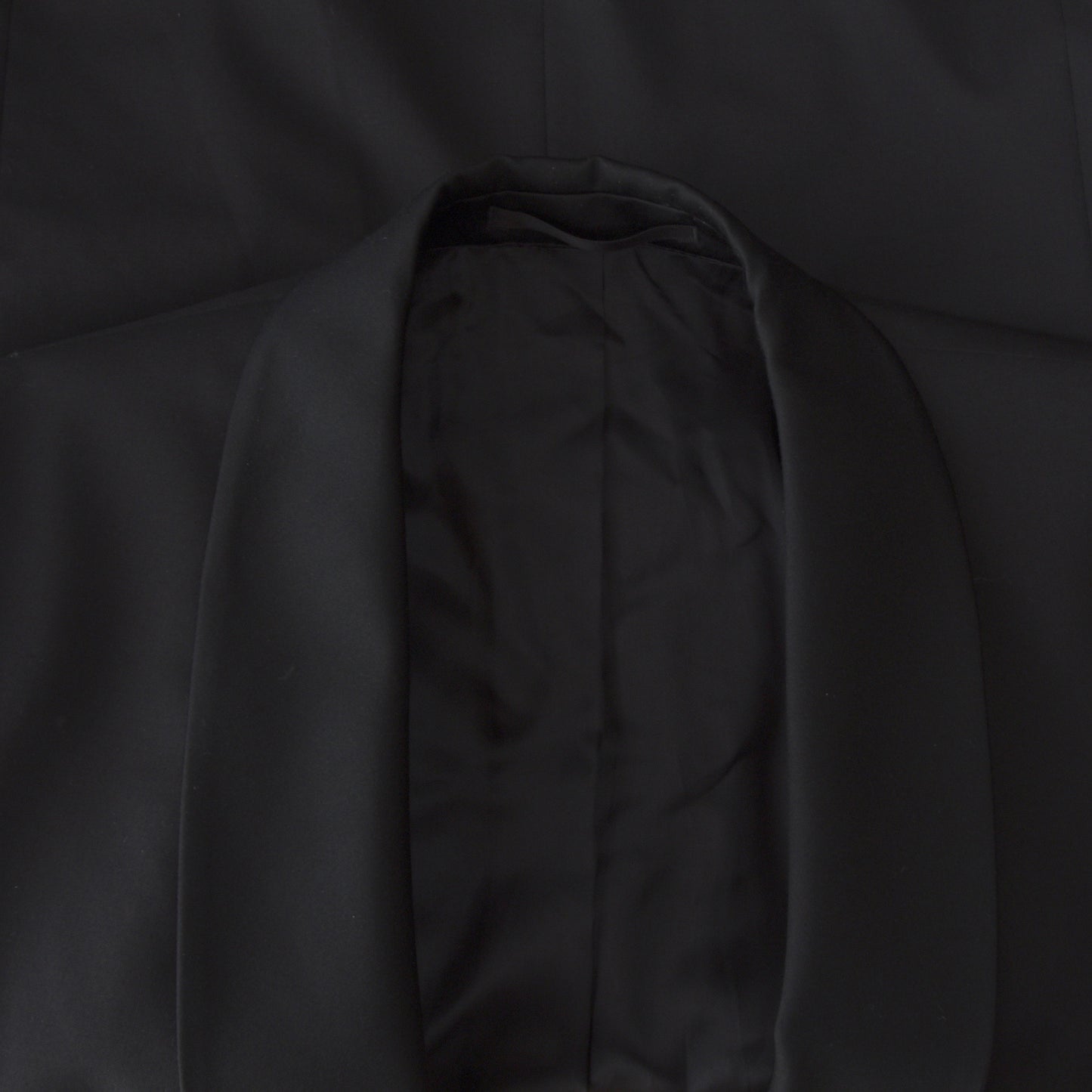 Classic Shawl Lapel Wool Tuxedo Feat. Reda Fabric Size 48 - Black