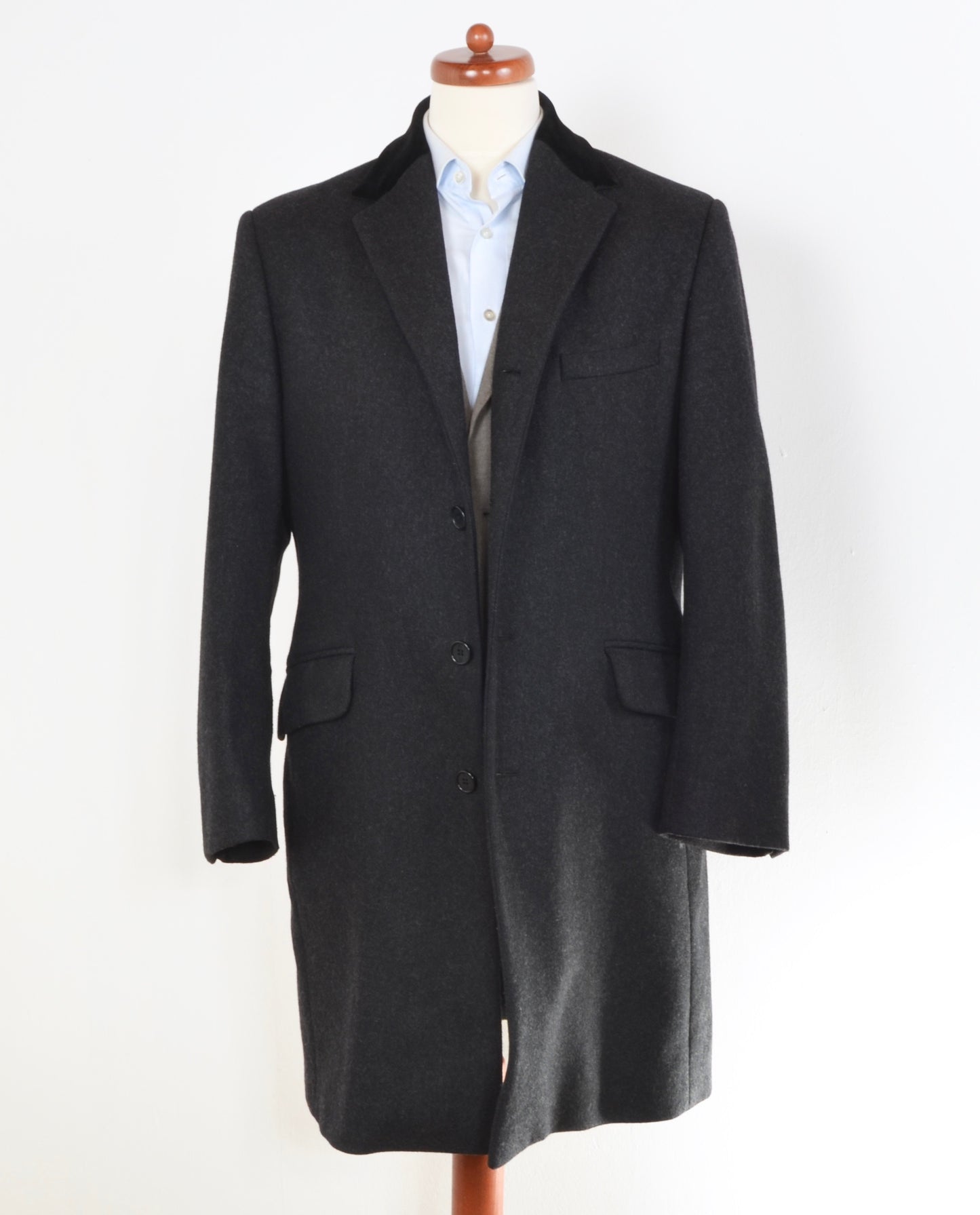 Paul Smith Chesterfield Coat Size L - Grey