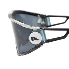 Laden Sie das Bild in den Galerie-Viewer, Alpina Swing Shield S Sonnenbrille - Schwarz &amp; Weiß
