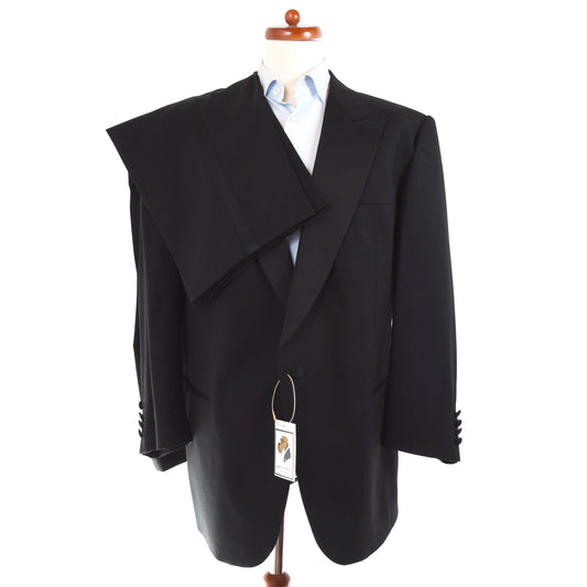 Aristokrat Wool Peak Lapel Tuxedo - Black