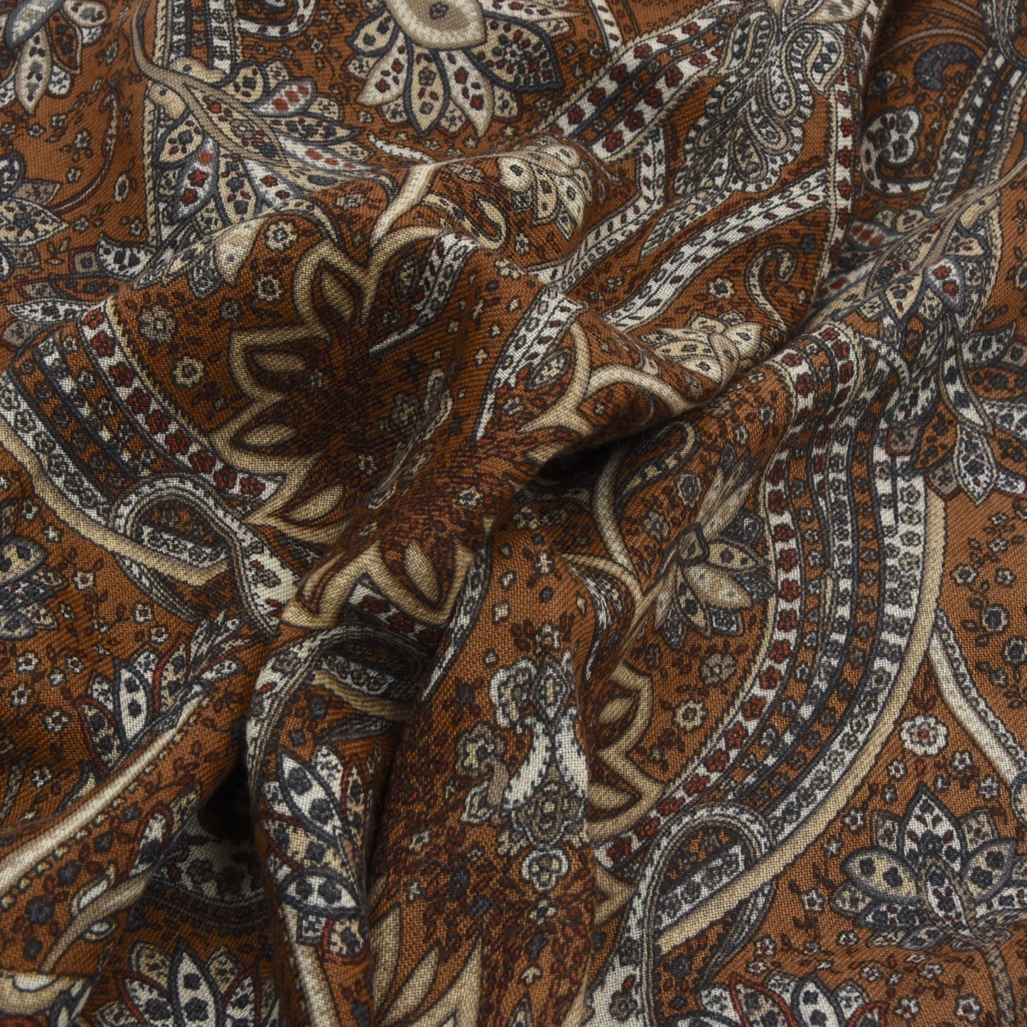 Codello Double-Sided Wool-Silk Dress Scarf 157cm - Paisley