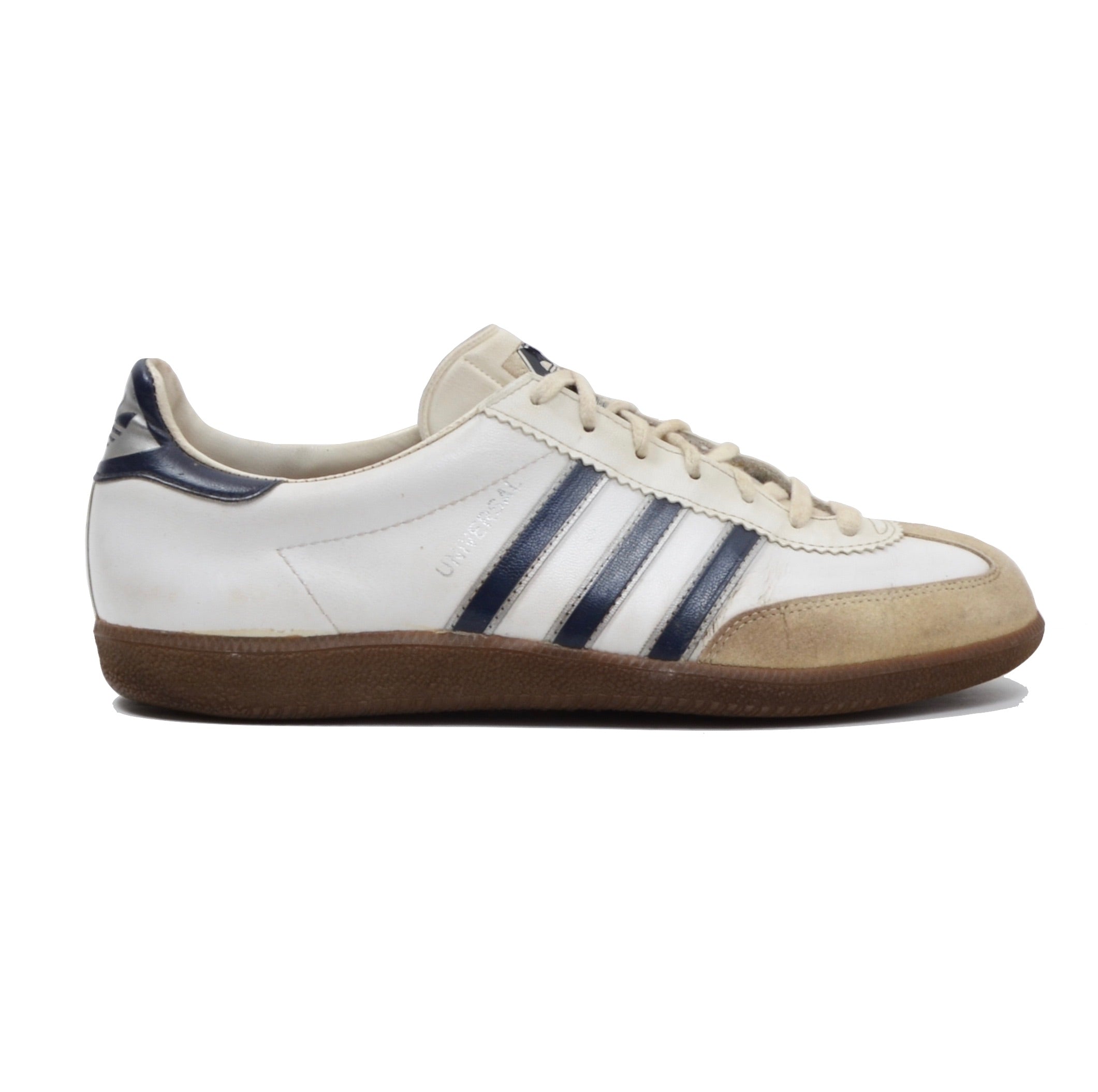 Adidas universal outlet white