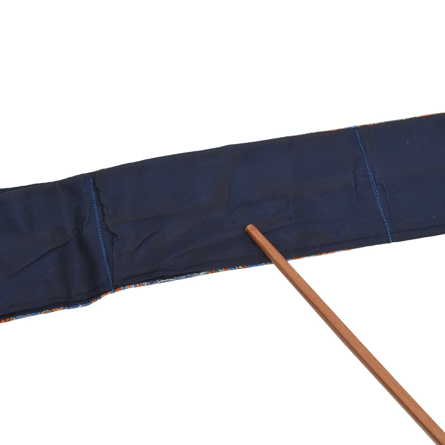 Klassisches Ascot/Cravat aus Seide – Orange &amp; Blaues Paisley