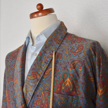 Laden Sie das Bild in den Galerie-Viewer, Vintage Robson Cotton Robe Sie 56 - Paisley