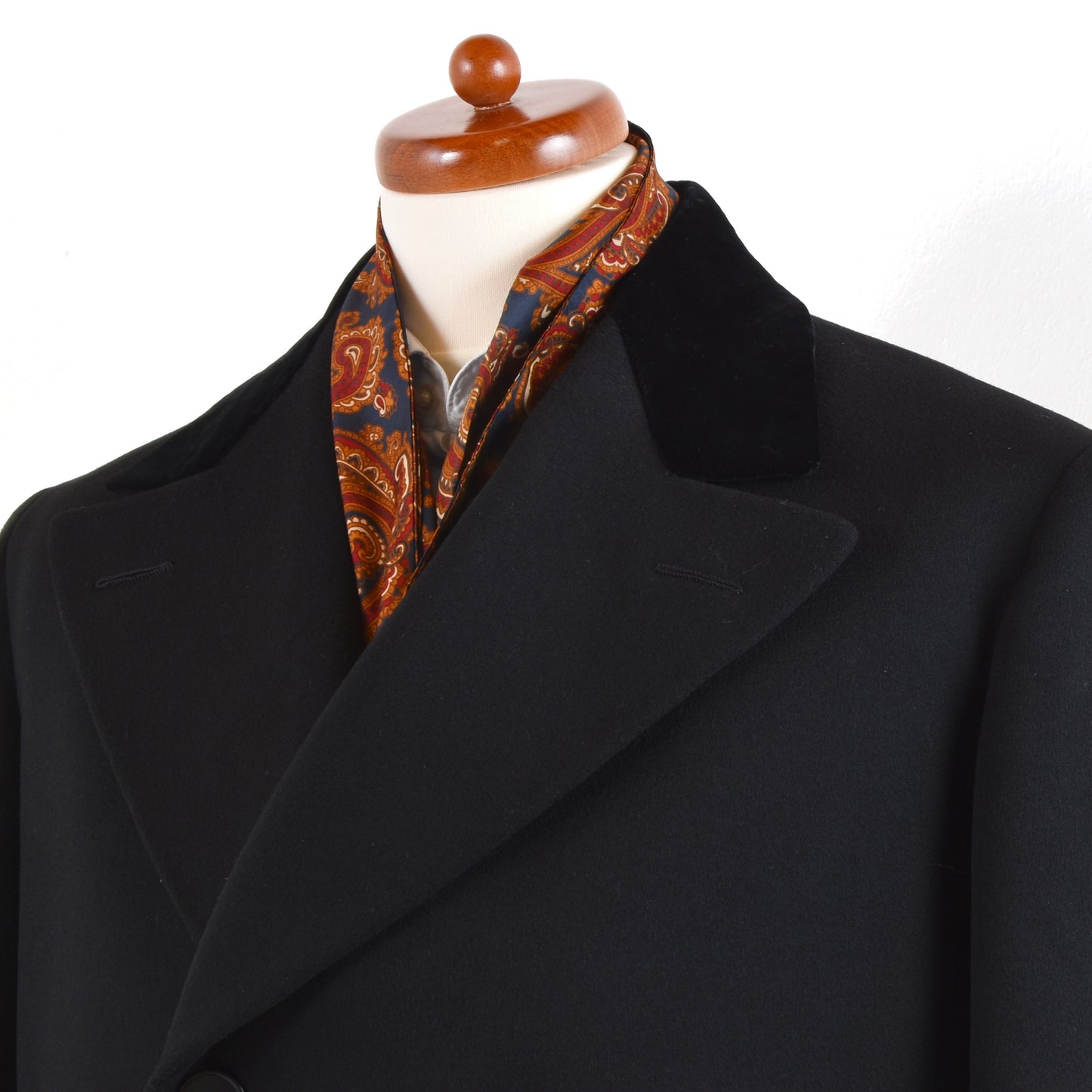 Bespoke 1920s-1930s Velvet-Collared Chesterfield Coat - Black