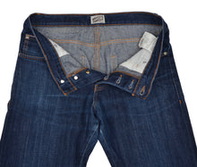 Laden Sie das Bild in den Galerie-Viewer, Naked and Famous Lightweight Selvedge Jeans SlimGuy Größe W31