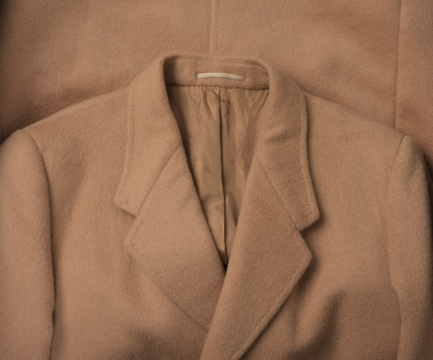 Calw Maßgeschneiderter Mantel aus 100 % Kamelhaar - Kamel/Beige