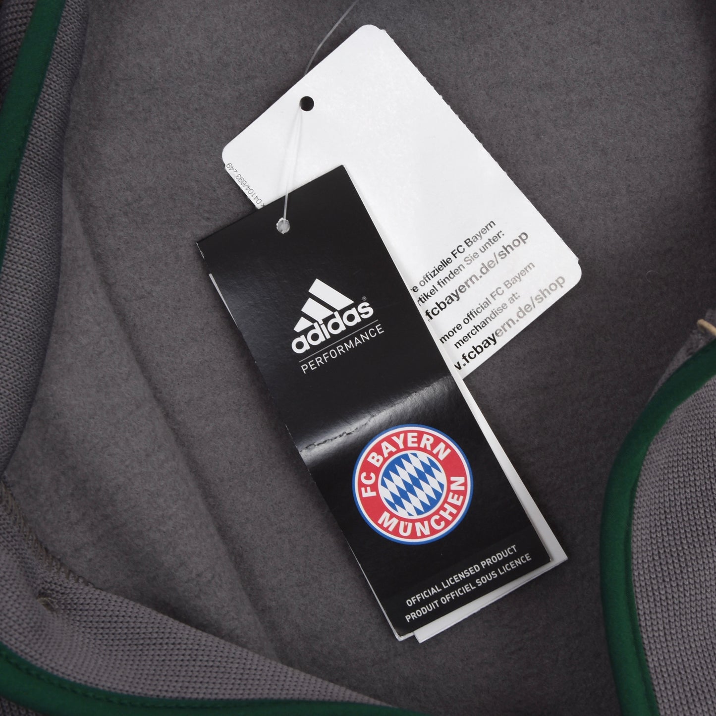 NEU FC Bayern München x Adidas Janker/Jacke Größe M - Grau
