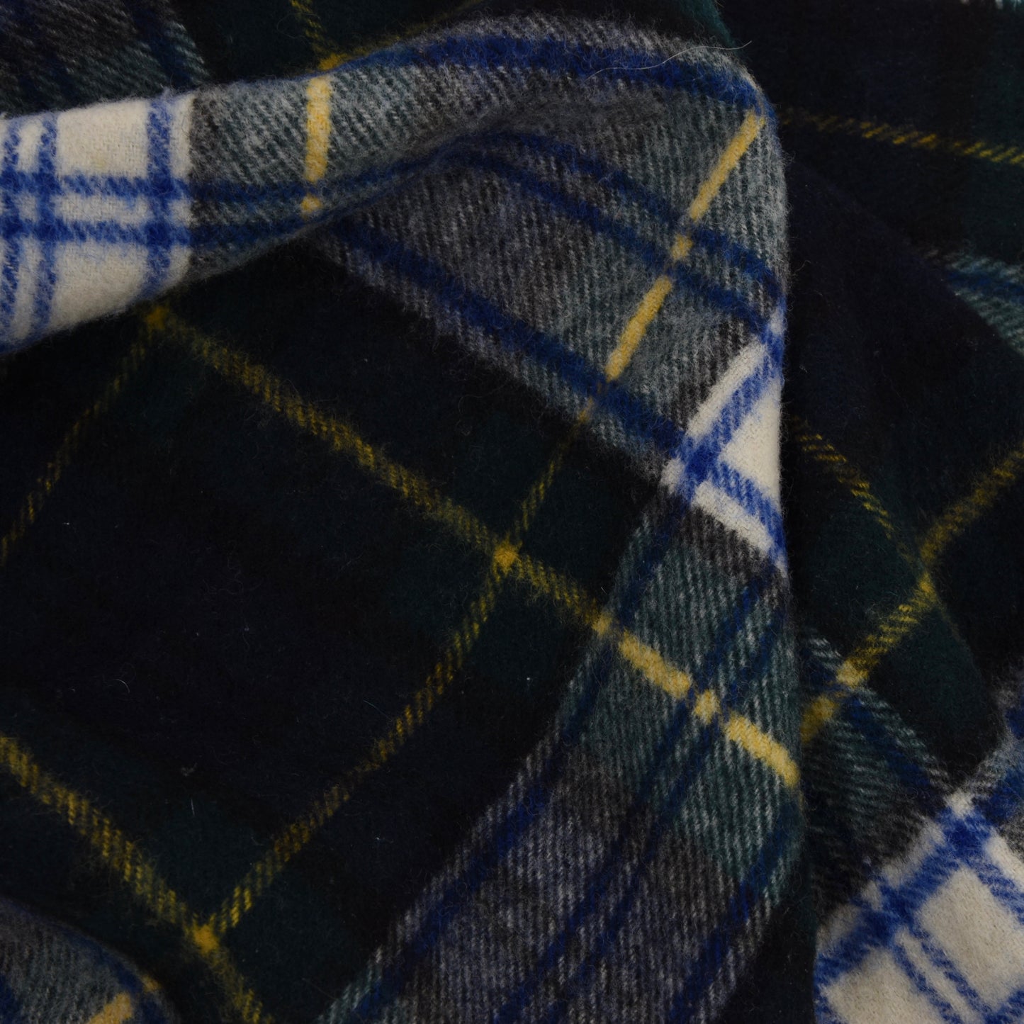 Pringle Schal aus schottischer Wolle – Tartan