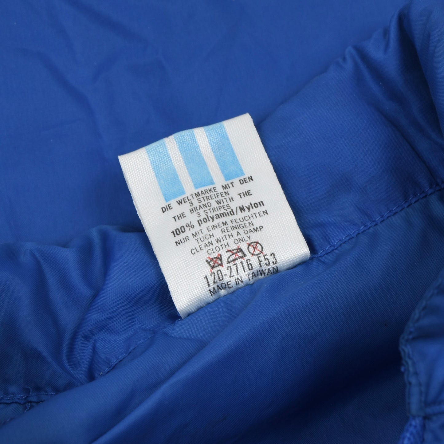 Vintage Adidas Regenjacke aus Nylon Größe D50 - Blau