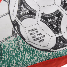 Laden Sie das Bild in den Galerie-Viewer, Jahrgang Adidas WM 1990 Tasche