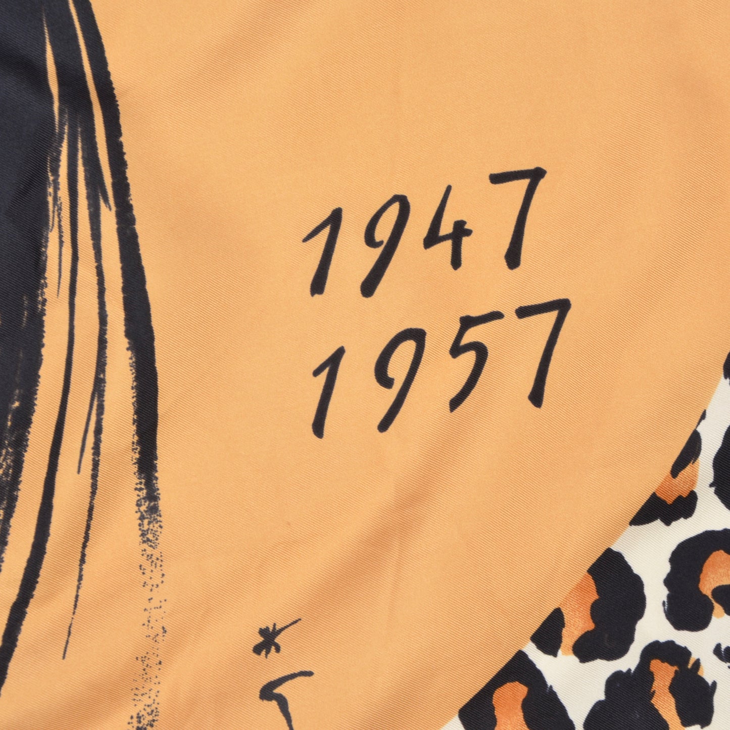 Seidenschal zum 50-jährigen Jubiläum von Christian Dior Paris - le New Look