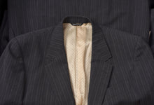 Laden Sie das Bild in den Galerie-Viewer, Paul Smith Gestreifter Anzug Größe 40 - Grau
